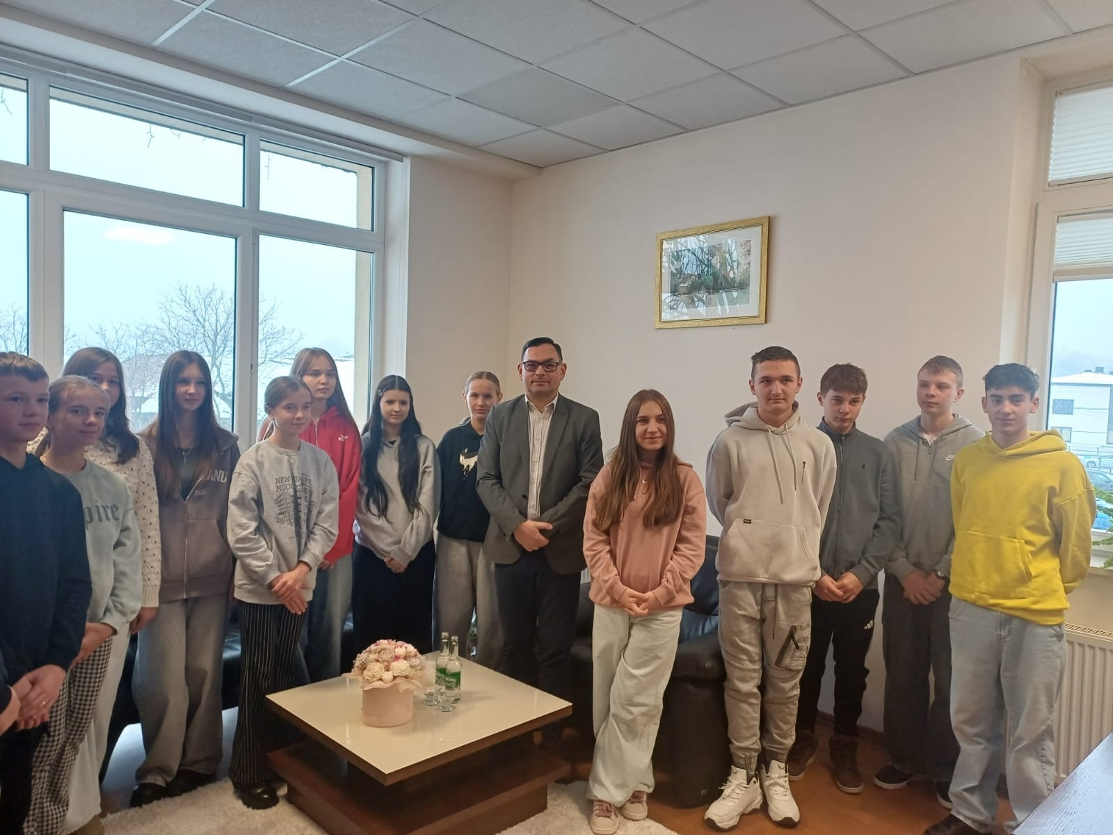 Lekcja WOS-u w Urzędzie Gminy Podegrodzie i wizyta  na wirtualnej strzelnicy.