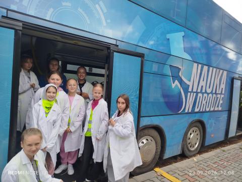 Naukobus „Nauka w Drodze” – Mobilne Laboratorium Fundacji im. Ignacego Łukasiewicza