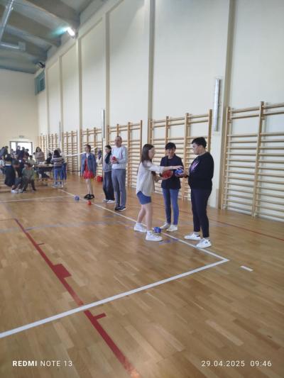 25ee6d3a-b1f9-42d8-a2c8-682d74e1554e.jpg
