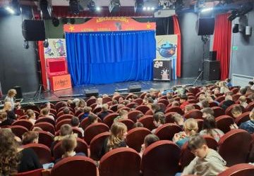 Wyjazd do teatru klas I-III