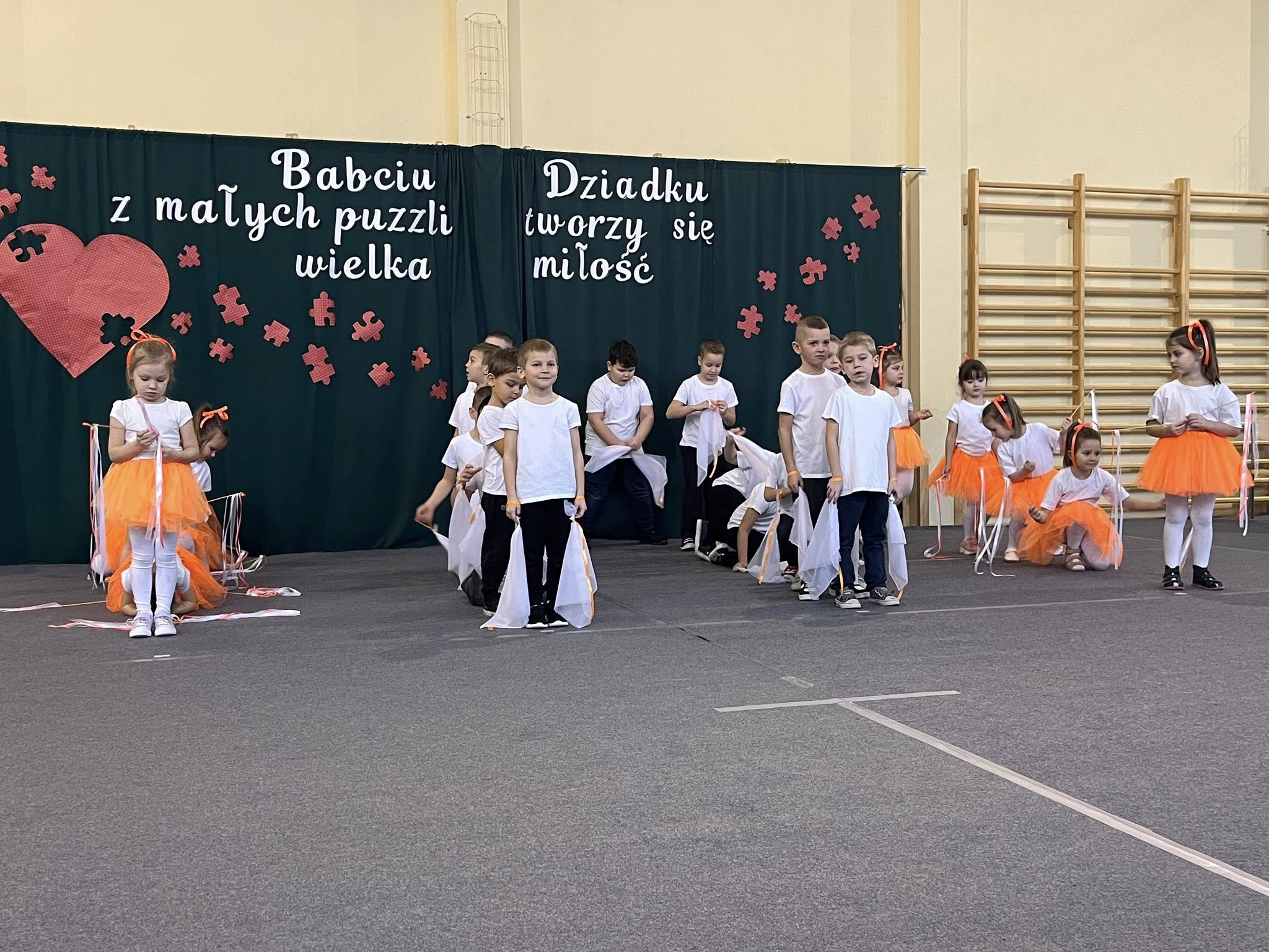 DZIEŃ BABCI I DZIADKA
